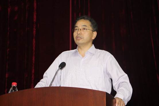 副董事长、英国上市公司365执行经理李树刚讲话